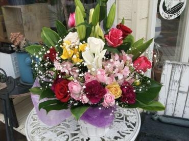 誕生日のアレンジメントありがとうございました。｜「フラワーショップ　すなた」　（大分県宇佐市の花キューピット加盟店 花屋）のブログ